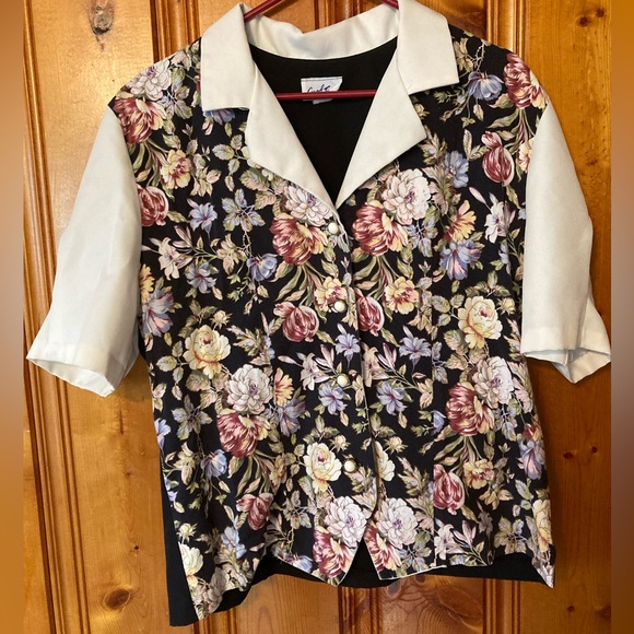 Size medium women’s (Good Times) dress top 4 buttons - Picture 1 of 4